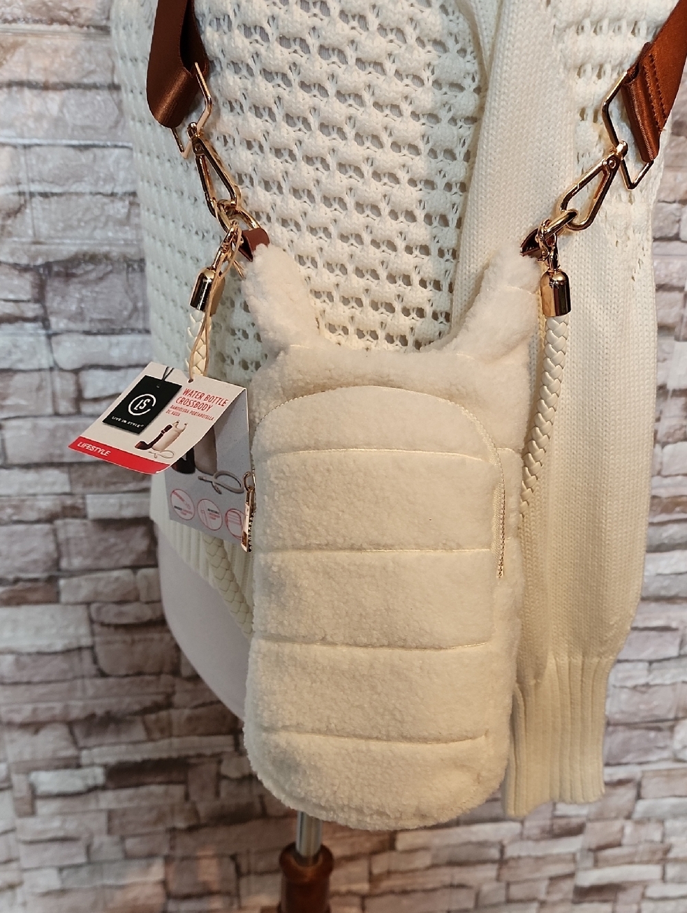 Live In  Style Plush Cream Crossbody Bottle Holder Brand New